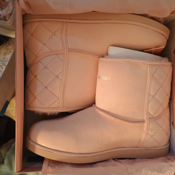 Quilted Pink Women's Boots - Picture 3 of 5